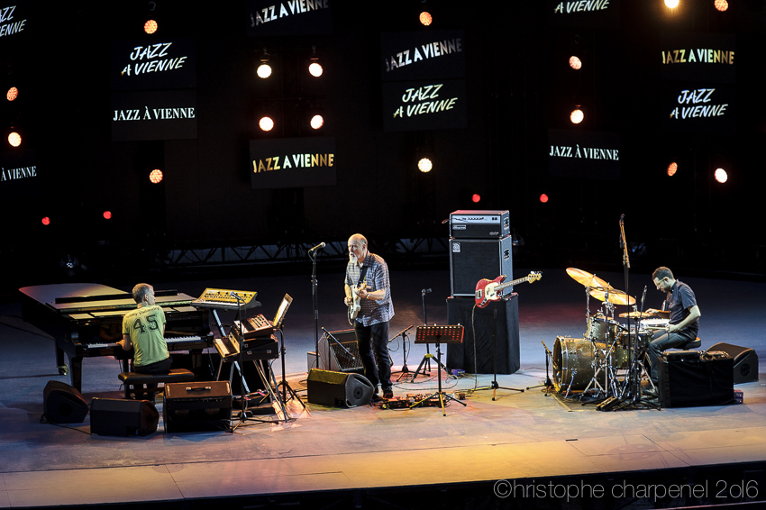 Mehldau Scofield Guiliani, Jazz à Vienne 2016 - une photo de Christophe Charpenel