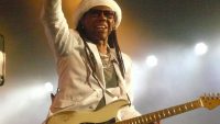 Jazz à Vienne – Nile Rodgers et Chic transforment le théâtre antique en brasier