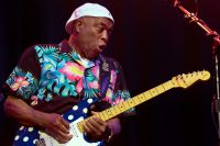 Blues, clap de fin à Jazz à Vienne avec Buddy Guy