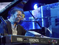 A Vienne, soirée « électronique » en demi-teinte avec Herbie Hancock