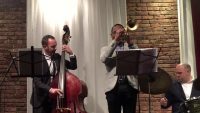 Au Hot Club de Lyon, vendredi soir : Clovis Nicolas, contrebasse, en très bonne compagnie
