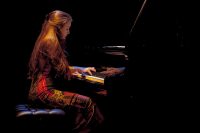 Cécile Cappozzo trio fait bouger les ligne