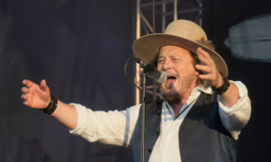 C’est le rocker, fan de blues, Zucchero qui ouvrira le printemps de Pérouges, le 25 juin 2024