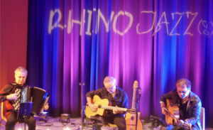 RhinoJazz, 2ème semaine : le trio Roul’hot ravive les couleurs  du swing manouche