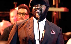 Vidéo Pépites-Le 12 juillet 2018, Greg Porter chante Nat King Cole avec l’Orchestre national de Lyon